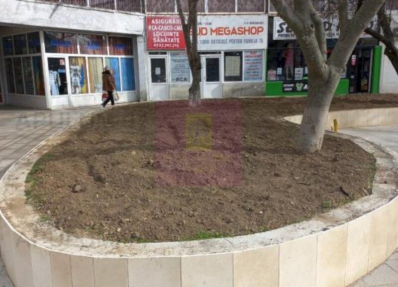 ALEXANDRIA (TR) - SE VINDE SPATIU COMERCIAL LANGA PARCUL CENTRAL